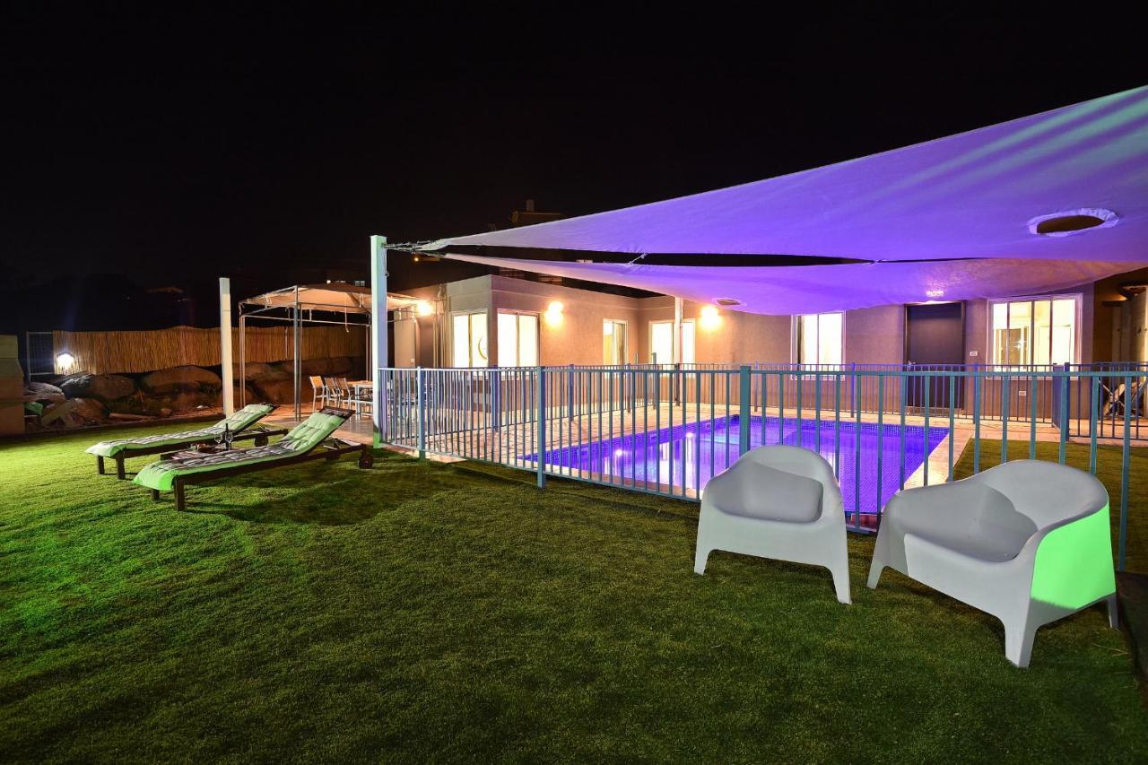 Shmulik'S Resort Couples Or Families Only Had Nes Eksteriør bilde
